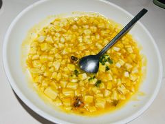 蟹粉豆腐-月湖翠·上海菜(思南公馆淮海店)