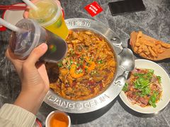 -胖哥俩肉蟹煲(长沙高铁吾悦广场店)