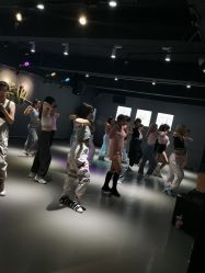 -YASAKI国际舞蹈中心