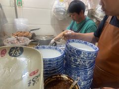 -叶新小吃店(来凤小区总店)