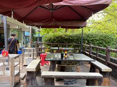 -楠柏弯休闲山庄(梨花溪店)