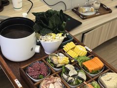 -雪梅月子中心(华侨城店)