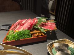 -铭牛烧肉·和牛海鲜自助(高新月牙湖店)