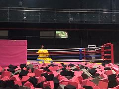 -嘿哟动霸CHUA·新潮玩运动娱乐中心·蹦床滑冰团建乐园