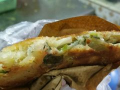 葱油饼-广慈小吃铺沪味佳饭堂