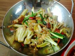 -有红鸡毛店·川菜(建设路店)