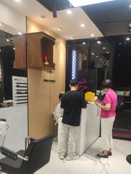 -艾米莉 烫染沙龙
