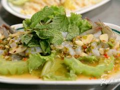 -Dang restaurant (patong phuket)