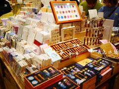 -猫的天空之城概念书店(杭州南宋御街店)