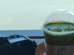 -抱抱地球咖啡馆(国家海洋博物馆店)