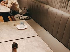 -必胜客(上海新南方商城PH店)