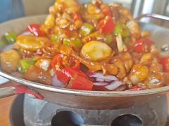 干锅牛蛙-莲餐厅·湖北菜·潜江小龙虾店(愚园路店)