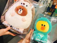 -LINE FRIENDS Garosu-gil Flagship Store