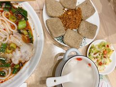 -贵凤凰贵州米粉(五道口店)