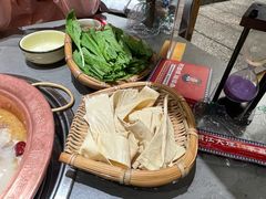 -阿婆情腊排骨火锅·野生菌季(古城旗舰店)