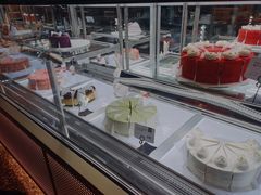 面包甜点陈列柜-贵阳高新惠诚食品有限公司