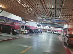 场地-中庚漫游城停车场