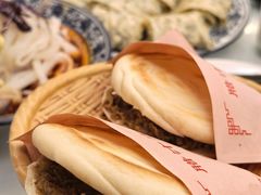 肉夹馍-玉华宫宾馆·餐厅(铜川驻京办店)