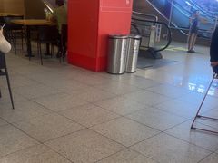 -麦当劳(中二横路店)