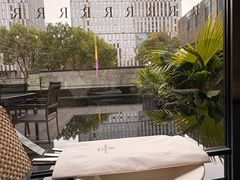 -上海漕河泾万丽酒店