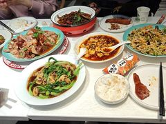 -辣小妮de川菜馆(红旗Mall店)