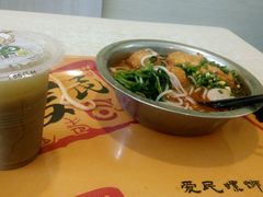 -爱民螺蛳粉(育才路店)