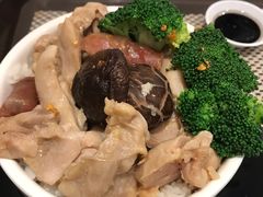 北菇腊肠滑鸡饭-Food Factory 食街工坊