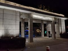 -同济大学本部学苑饮食广场