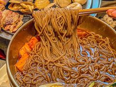 -围炉肉舍•炭烤活鳗•丹东海鲜烤肉(步行街店)