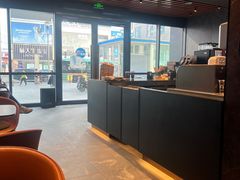 -瑞幸咖啡(大连罗斯福广场一层店)