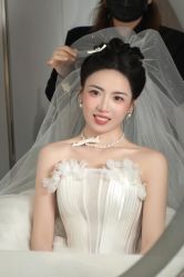 点击看大图 -艾拉·女王婚纱礼服馆
