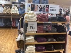 -优衣库(上海中山公园兆丰广场店)