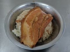-梁阿婆廿年老牌扣肉糯米饭