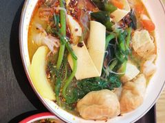 -小蛮椒麻辣烫·麻辣拌(青浦宝龙店)