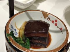 东坡肉-国际青年会议酒店-苏莱斯餐厅