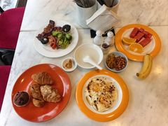 -深圳富苑皇冠假日套房酒店