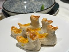 特色小鸭酥-四季民福烤鸭店(外滩外白渡桥店)