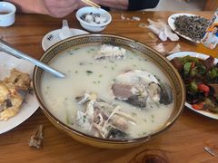 -美顺香食府鱼头老店(雪野湖店)