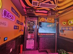 -好乐迪(张扬路八佰伴店)