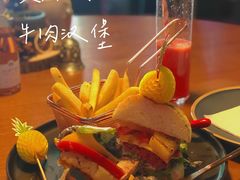 -TiKi餐厅酒吧
