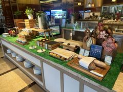 -大中华希尔顿酒店-念自助餐·嗨啤·小龙虾