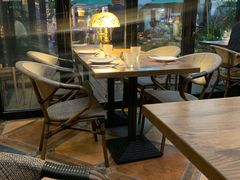 露天位-Golden Lily河内巴黎法越料理餐厅(建国西路店)