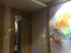 -蓝尊量贩(黄河路店)