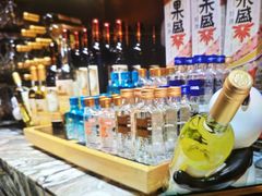 -雍容荟帝王蟹活龙虾展台自助(IFS黑金店)