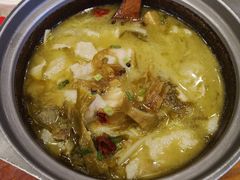 -周鱼小馆石锅酸菜鱼(活力汇店)