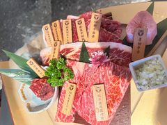 -铭牛烧肉·和牛海鲜自助(高新月牙湖店)