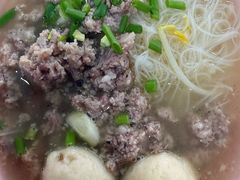 猪肉肉丸清汤米粉-榮泰米粉湯(Left Shop)