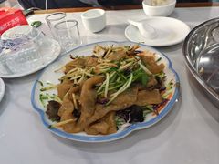 -一口猪海鲜浑锅·东北家常菜