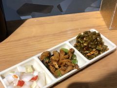 -龙记桂林米粉(财满街店)