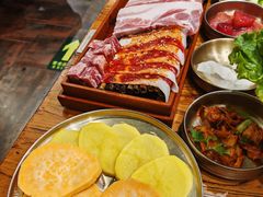 -韩景台烤肉(八大处店)